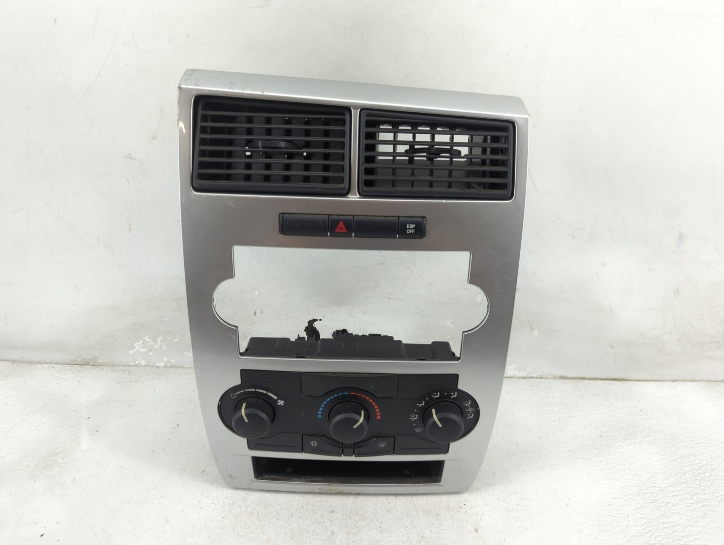 2006-2007 Dodge Charger Climate Control Module Temperature AC/Heater Replacement P/N:P55111870AJ Fits Fits 2005 2006 2007 OE
