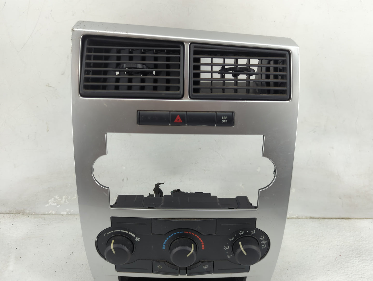 2006-2007 Dodge Charger Climate Control Module Temperature AC/Heater Replacement P/N:P55111870AJ Fits Fits 2005 2006 2007 OE