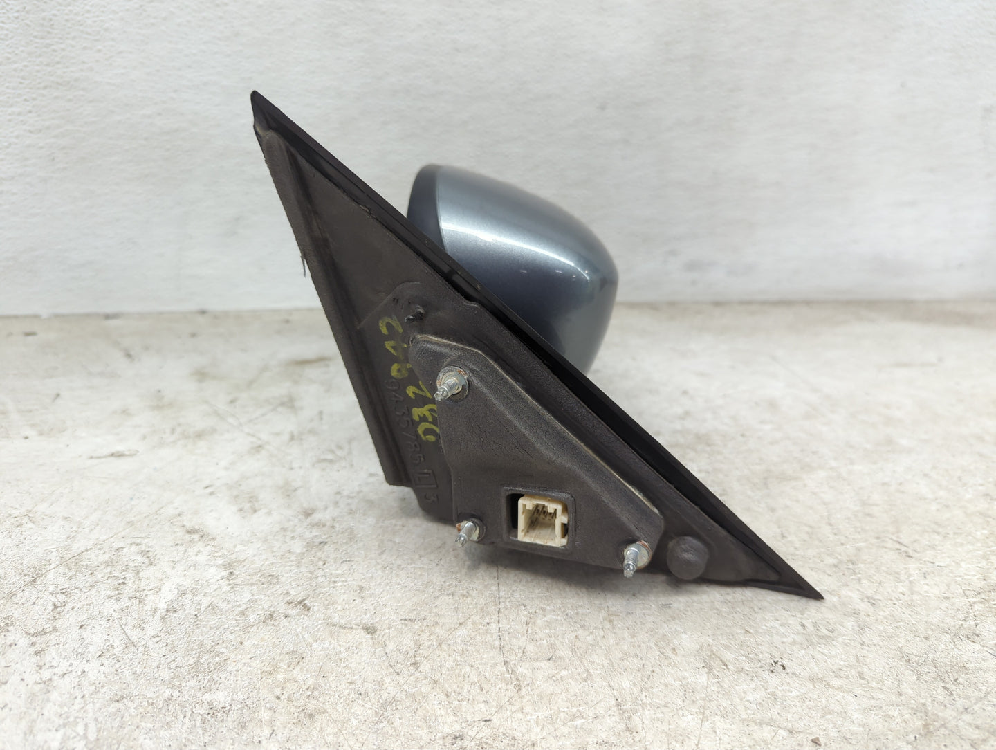 2006-2010 Dodge Charger Driver Side View Mirror - Left Door Mirror OEM Used - Oemusedautoparts1.com
