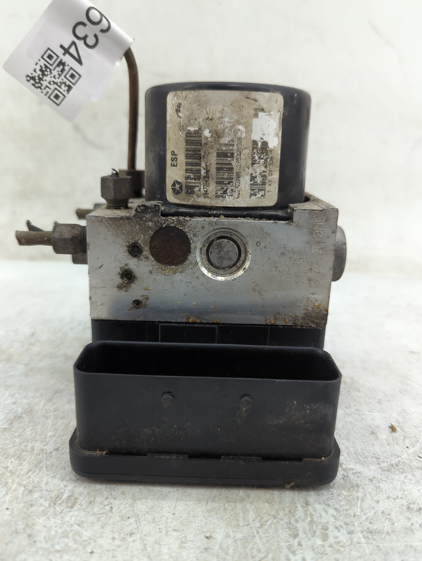 2006 Dodge Charger ABS Pump Control Module Replacement P/N:00009385C300 25.0926-4383.3, 25.0610-1496.4, P04726348AE Fits OEM