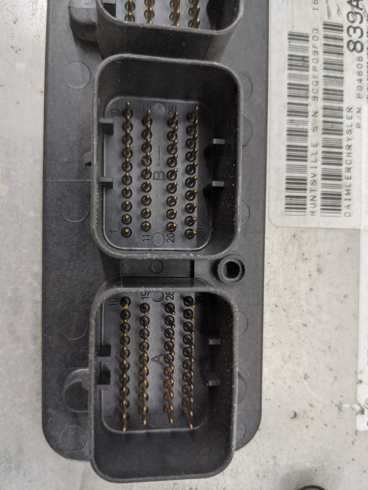 2006 Dodge Charger PCM Engine Control Computer ECU ECM PCU OEM P/N:P04606839AD 05094680AH Fits OEM Used Auto Parts - Oemused