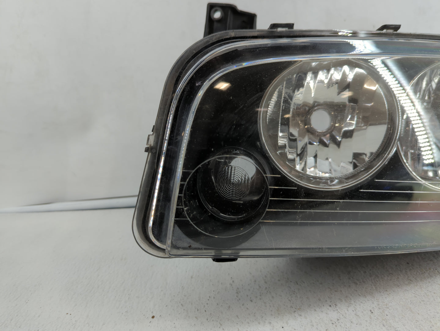 2006-2007 Dodge Charger Driver Left Oem Head Light Headlight Lamp - Oemusedautoparts1.com