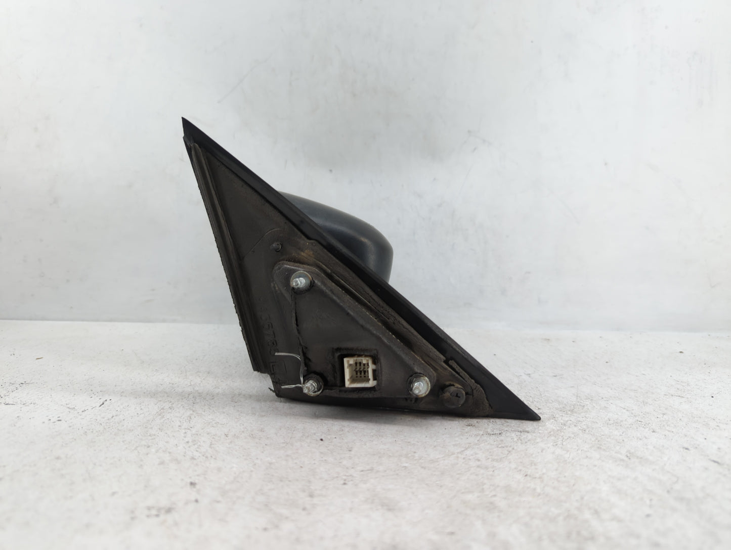 2006-2010 Dodge Charger Driver Side View Mirror - Left Door Mirror OEM Used - Oemusedautoparts1.com