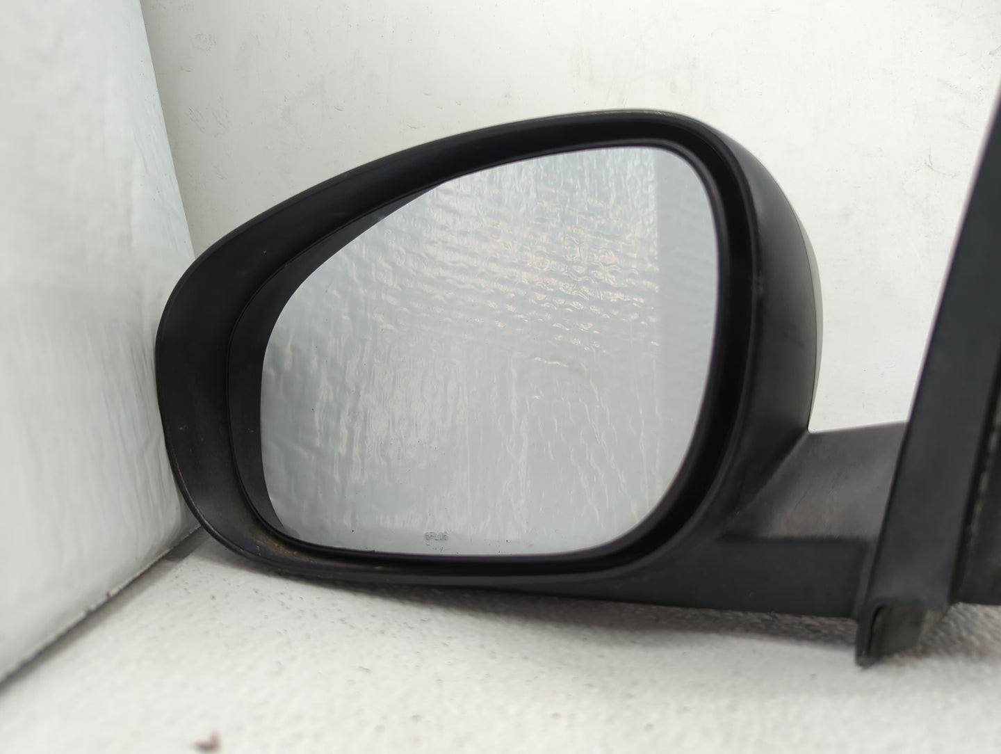 2006-2010 Dodge Charger Driver Side View Mirror - Left Door Mirror OEM Used - Oemusedautoparts1.com