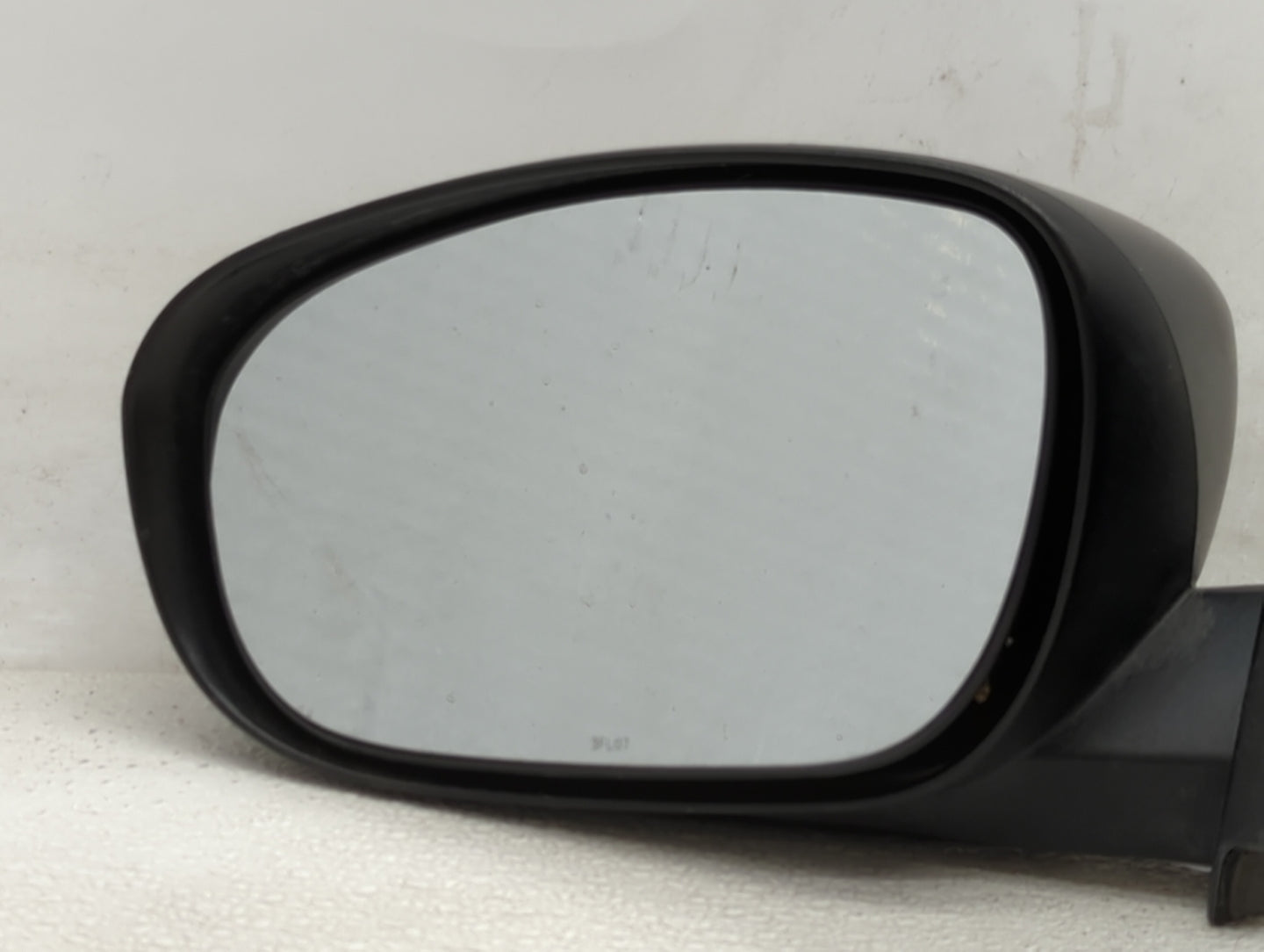 2006-2010 Dodge Charger Driver Side View Mirror - Left Door Mirror OEM Used - Oemusedautoparts1.com