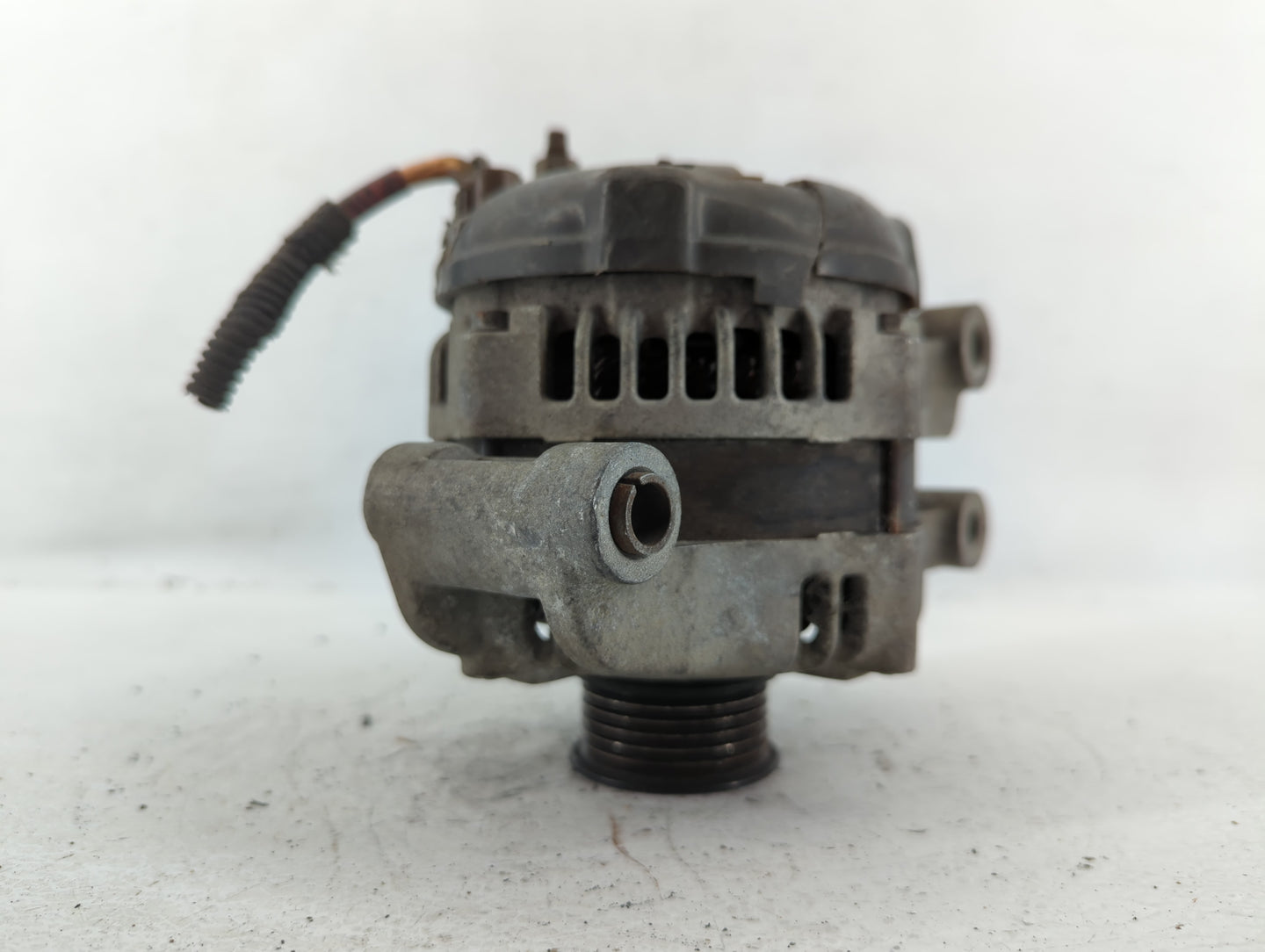 2006-2007 Dodge Charger Alternator Replacement Generator Charging Assembly Engine OEM P/N:15447 Fits OEM Used Auto Parts - O