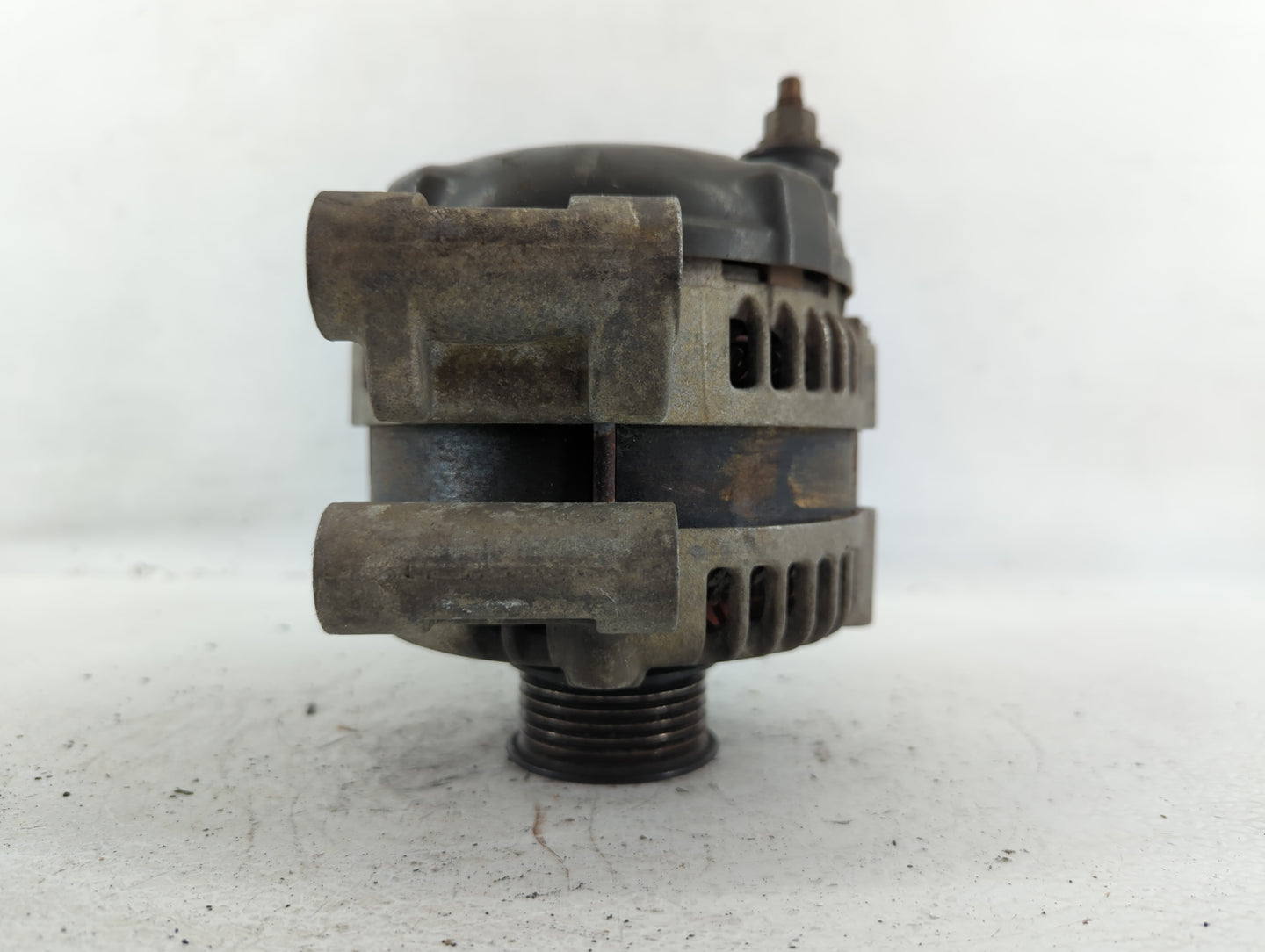 2006-2007 Dodge Charger Alternator Replacement Generator Charging Assembly Engine OEM P/N:15447 Fits OEM Used Auto Parts - O