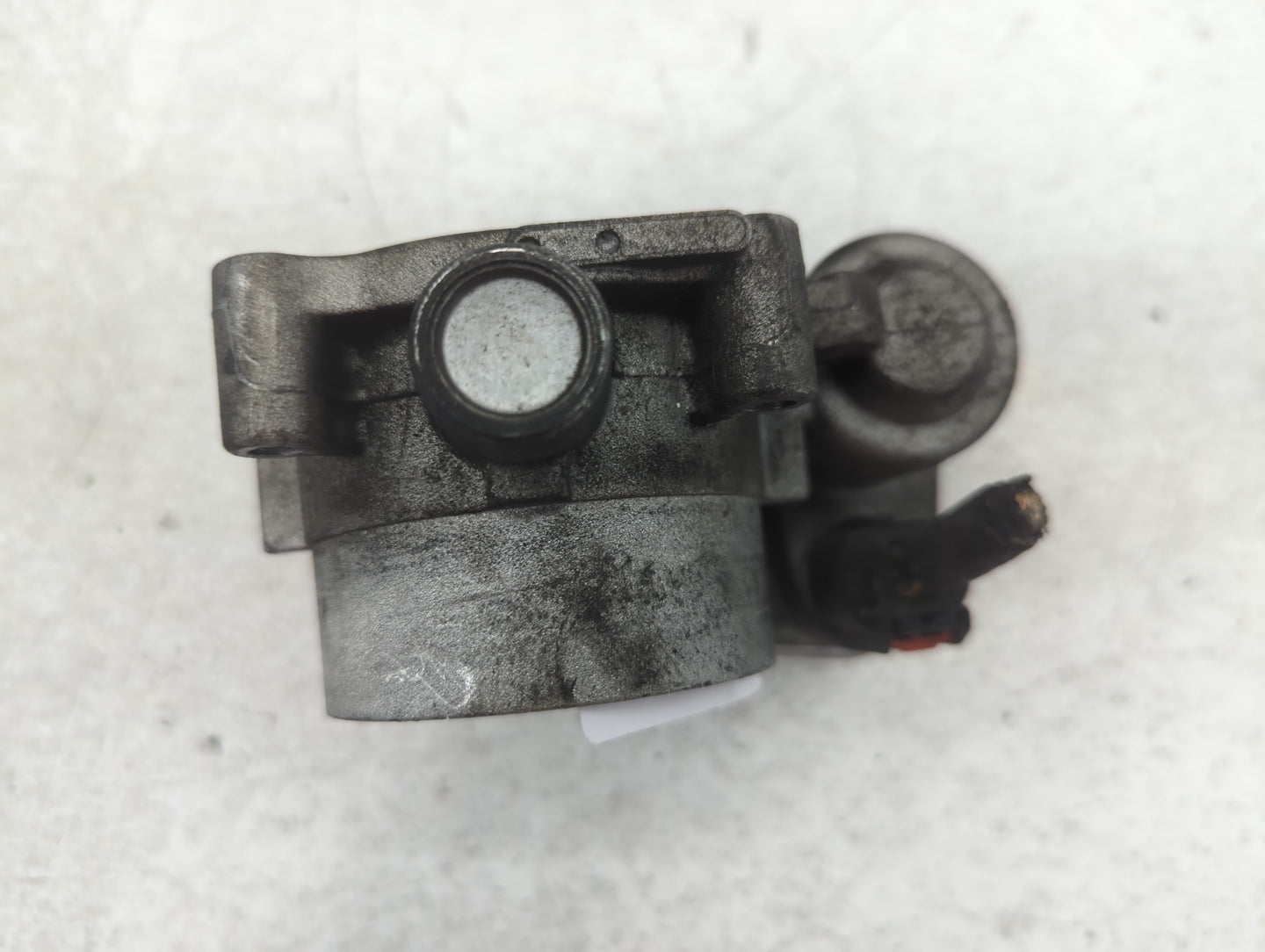 2006-2010 Dodge Charger Throttle Body P/N:A2C5309925 5 718 201 Fits Fits 2006 2007 2008 2009 2010 2011 OEM Used Auto Parts -