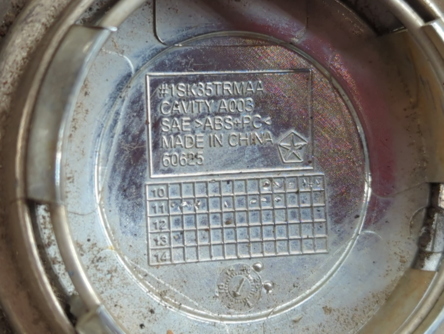 2006 Dodge Charger Rim Wheel Center Cap - Oemusedautoparts1.com