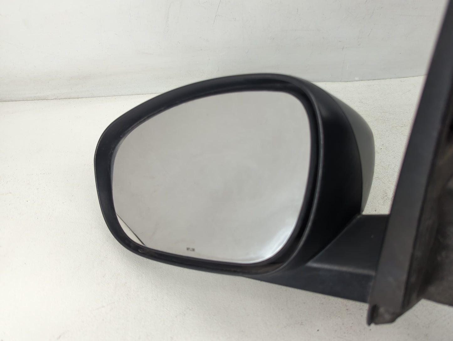 2006-2010 Dodge Charger Driver Side View Mirror - Left Door Mirror OEM Used - Oemusedautoparts1.com