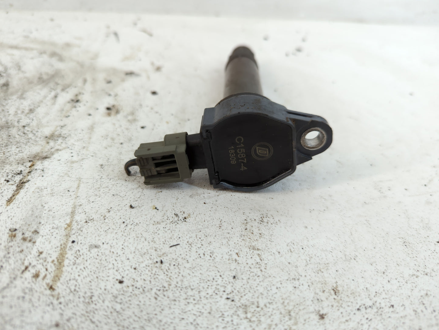 2006-2010 Dodge Charger Ignition Coil Igniter Pack - Oemusedautoparts1.com