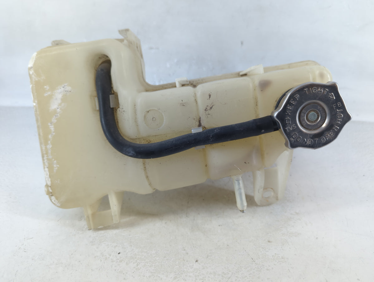 2006-2010 Dodge Charger Radiator Coolant Overflow Expansion Tank Bottle 927282 - Oemusedautoparts1.com
