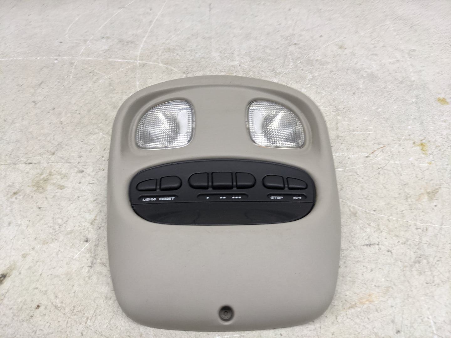 2006 Dodge Dakota Overhead Roof Console - Oemusedautoparts1.com