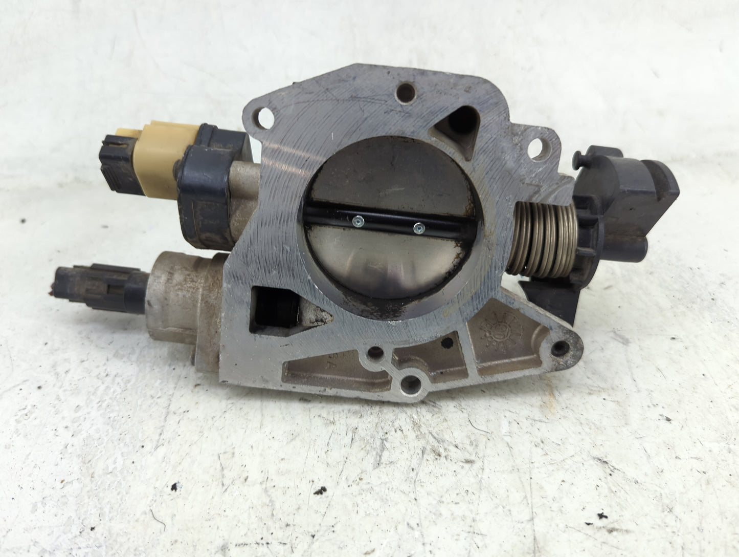 2005-2006 Dodge Dakota Throttle Body Fits Fits 2005 2006 OEM Used Auto Parts - Oemusedautoparts1.com