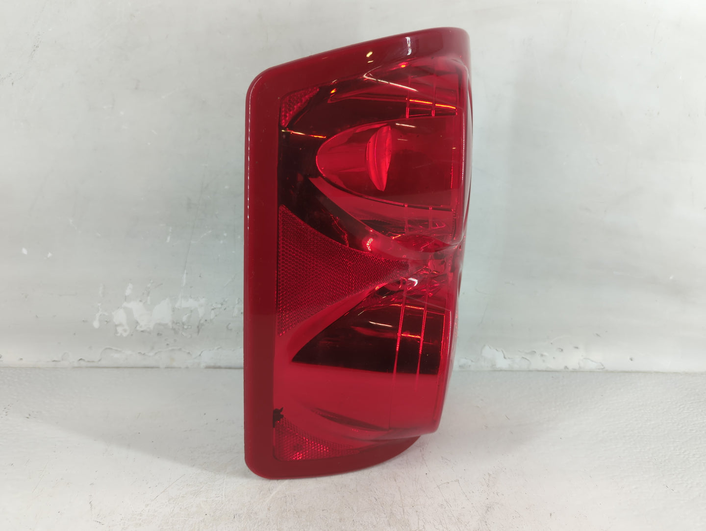 2005-2011 Dodge Dakota Tail Light Assembly Driver Left OEM P/N:02241510 Fits Fits 2005 2006 2007 2008 2009 2010 2011 OEM Use