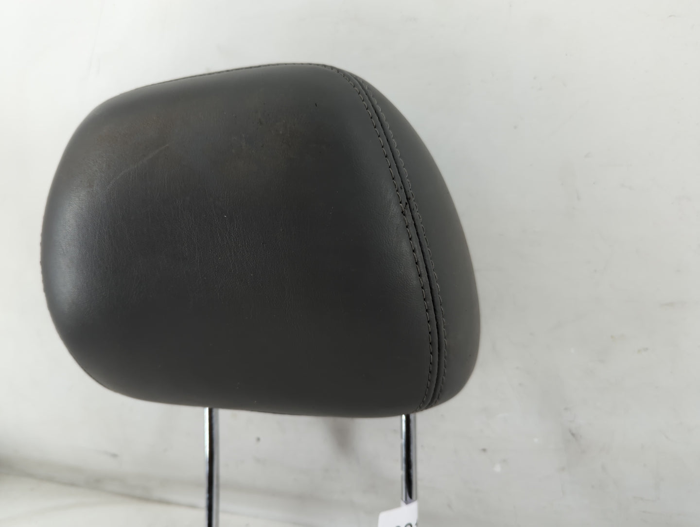 2004-2006 Dodge Durango Headrest Head Rest Front Driver Passenger Seat Fits Fits 2004 2005 2006 OEM Used Auto Parts - Oemuse