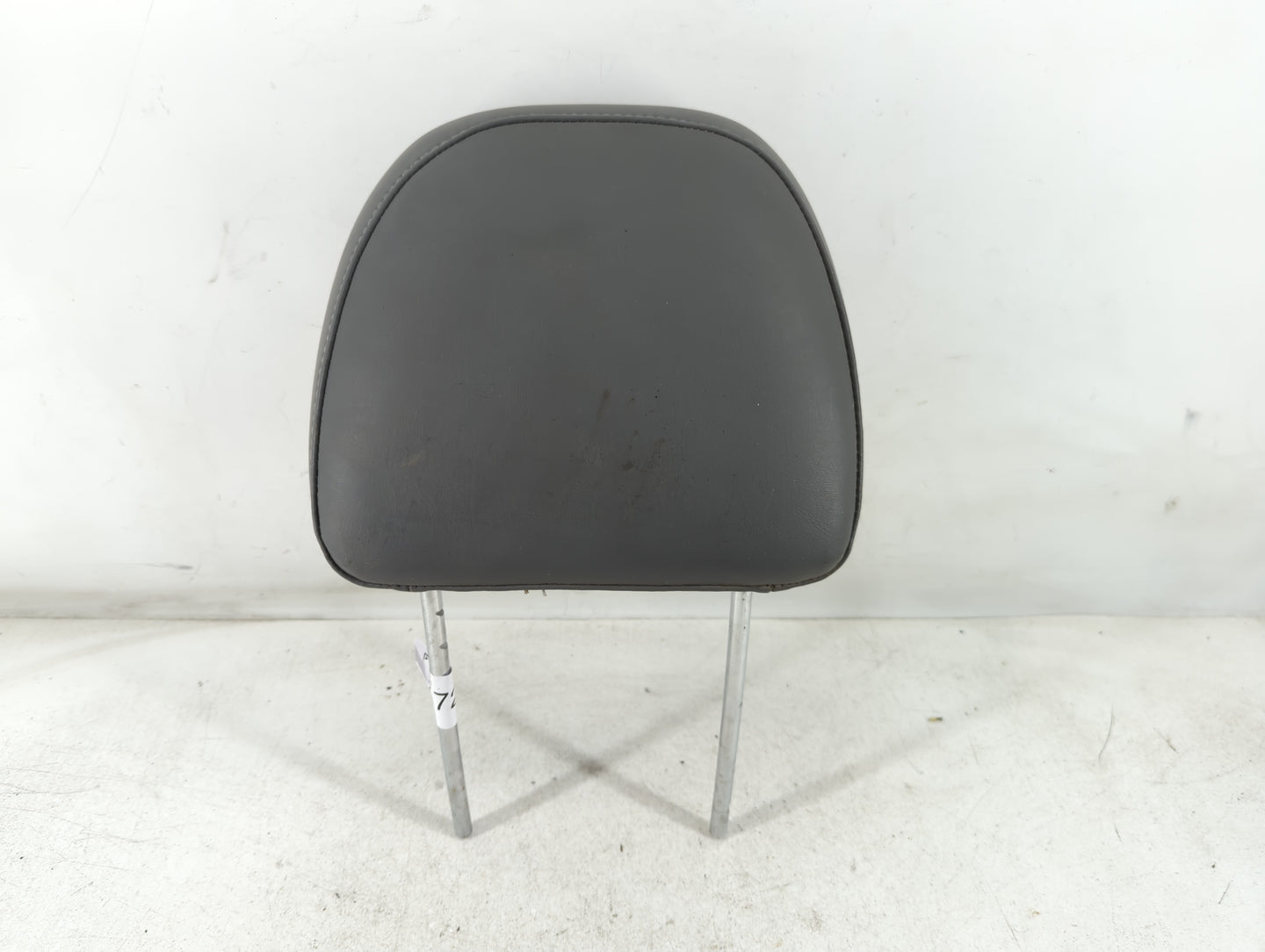 2004-2006 Dodge Durango Headrest Head Rest Front Driver Passenger Seat Fits Fits 2004 2005 2006 OEM Used Auto Parts - Oemuse