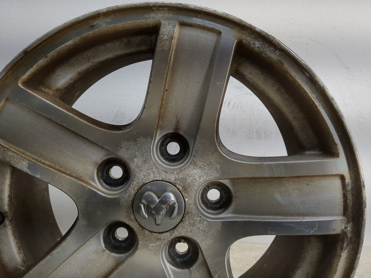 2004-2007 Dodge Durango Oem Wheel Rim 1216512 - Oemusedautoparts1.com