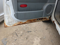 2004-2009 Dodge Durango Driver Front Door Oem 1217527 - Oemusedautoparts1.com