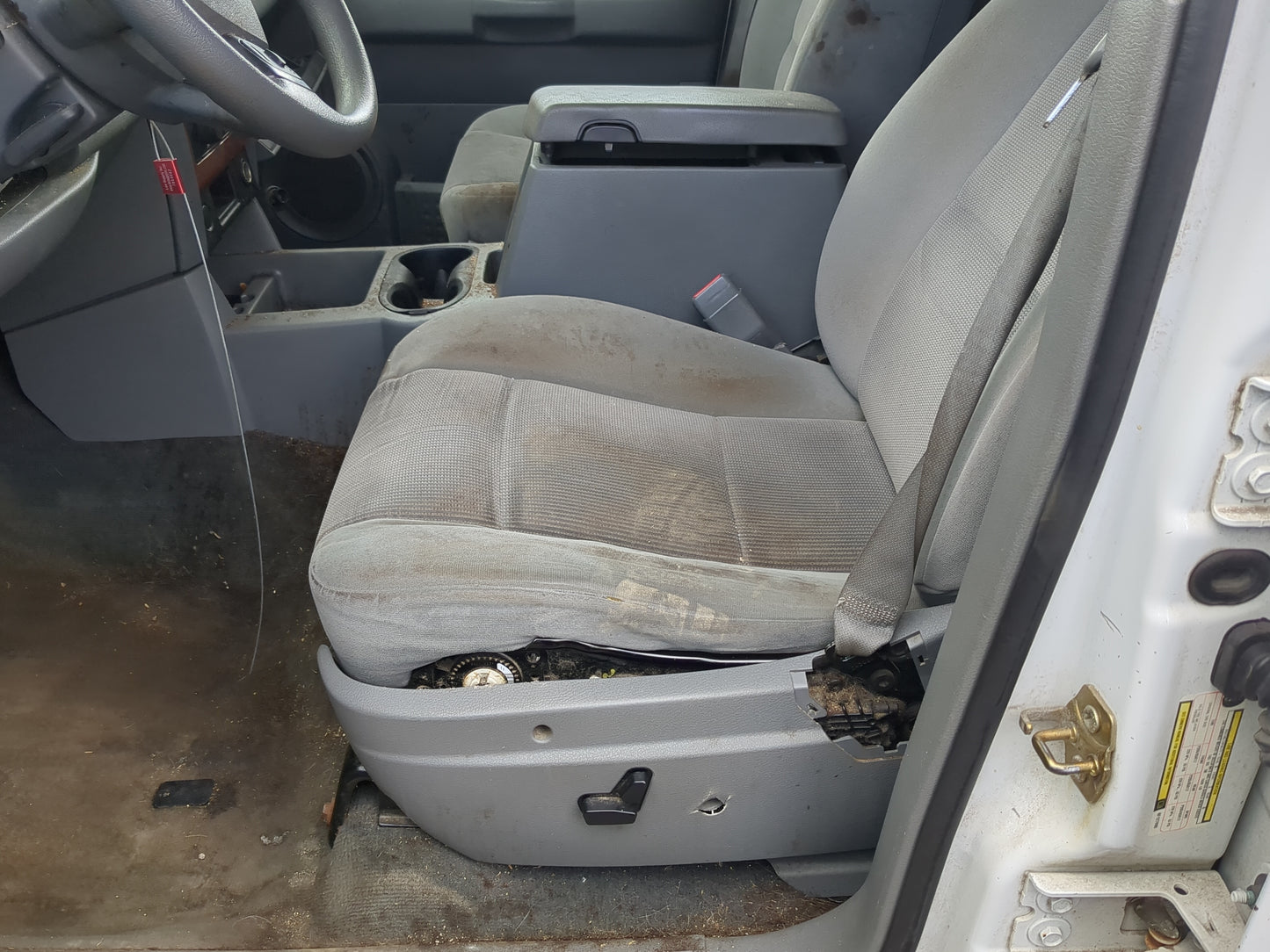2004-2006 Dodge Durango Driver Front Seat Oem - Oemusedautoparts1.com