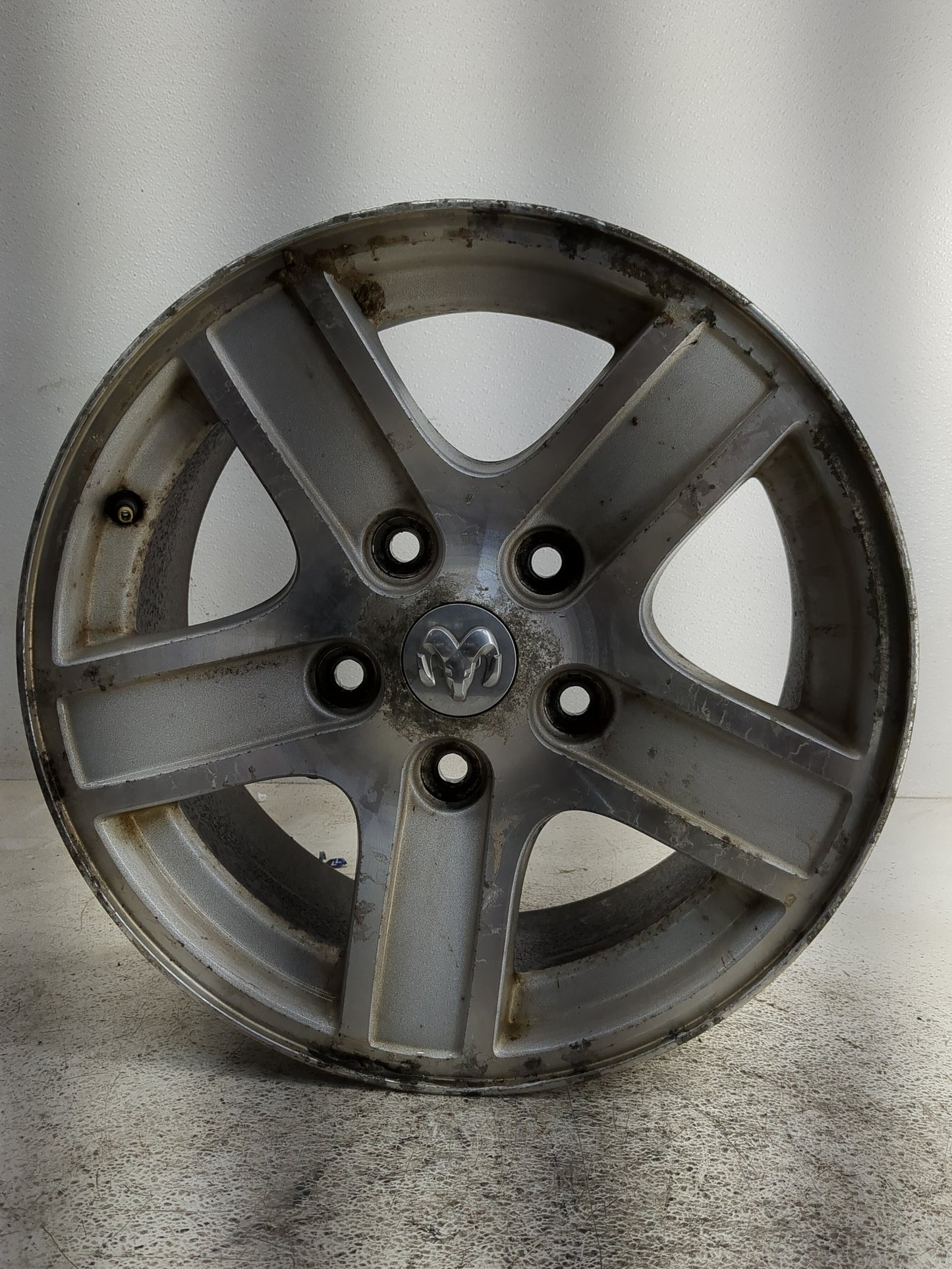 2004-2007 Dodge Durango Oem Wheel Rim - Oemusedautoparts1.com