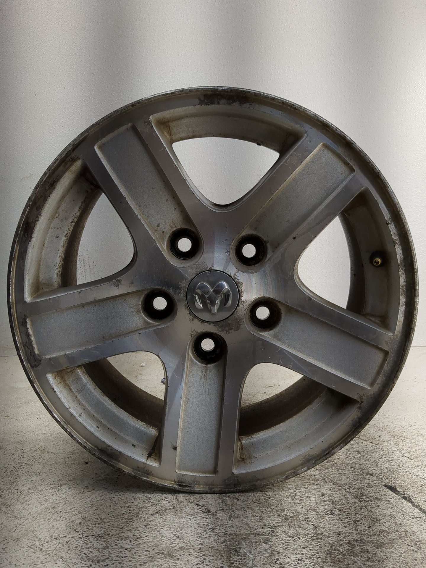 2004-2007 Dodge Durango Oem Wheel Rim - Oemusedautoparts1.com