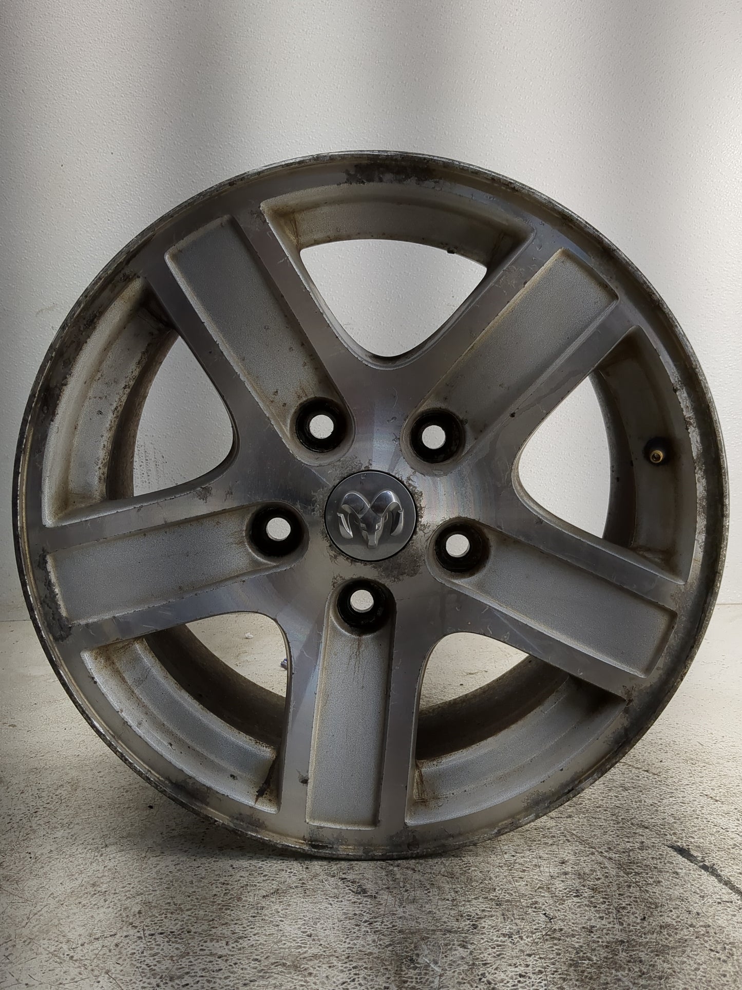 2004-2007 Dodge Durango Oem Wheel Rim - Oemusedautoparts1.com