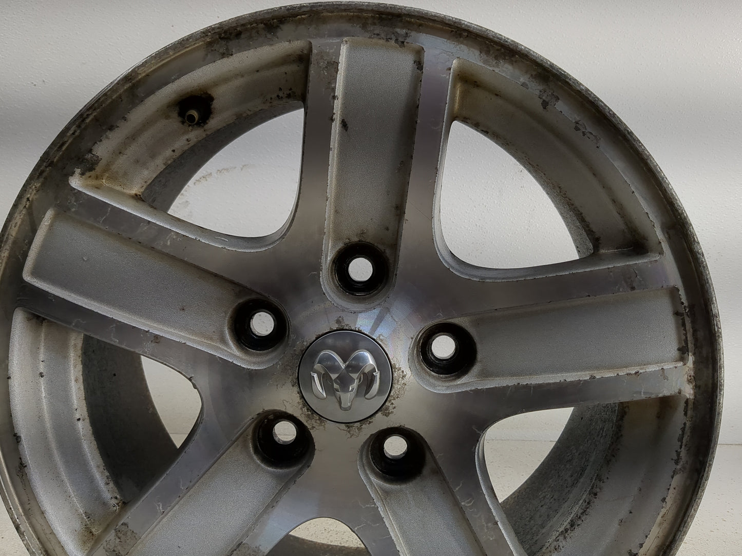 2004-2007 Dodge Durango Oem Wheel Rim 1374704 - Oemusedautoparts1.com
