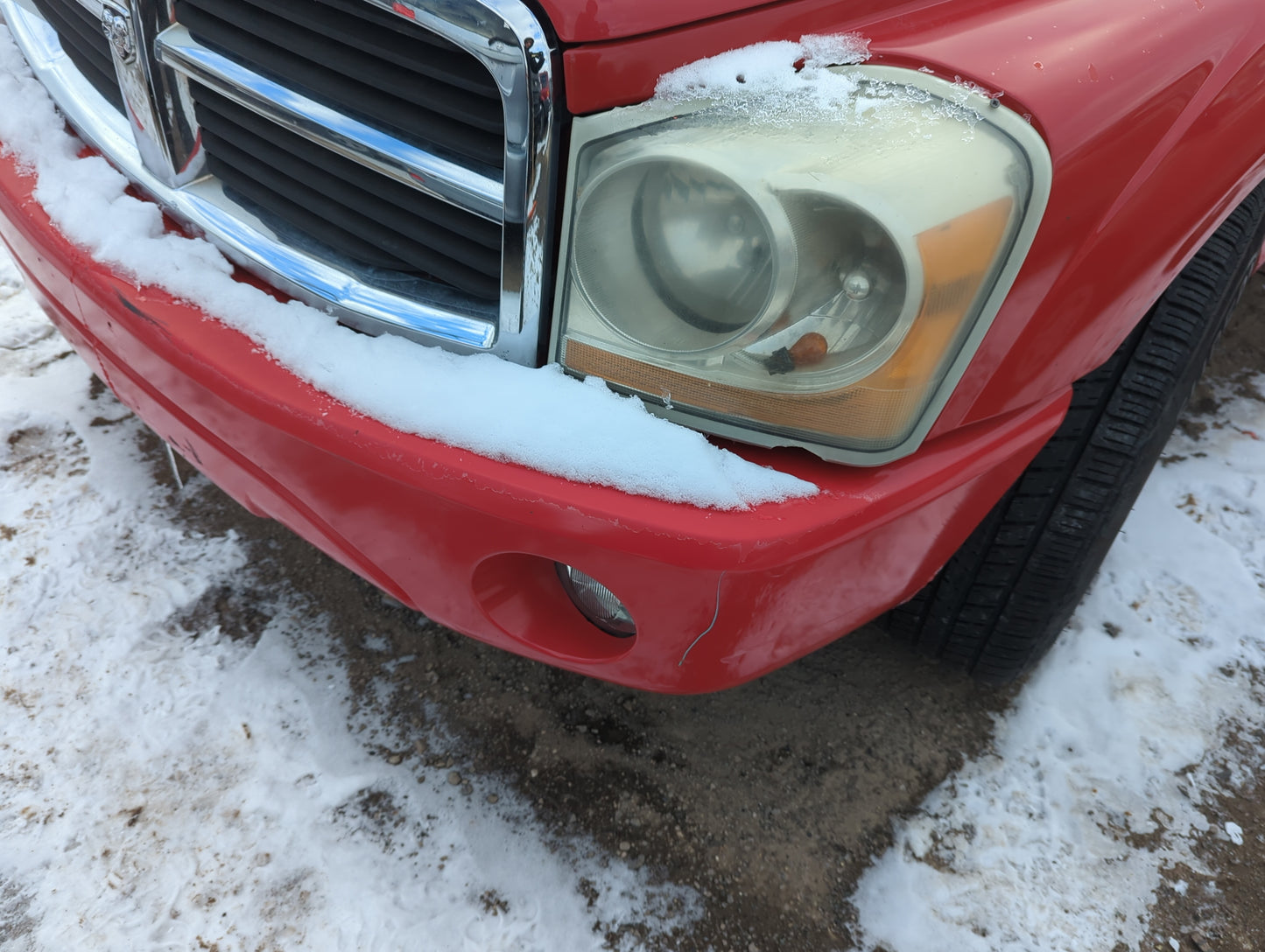 2004-2006 Dodge Durango Front Bumper - Oem 1379661 - Oemusedautoparts1.com