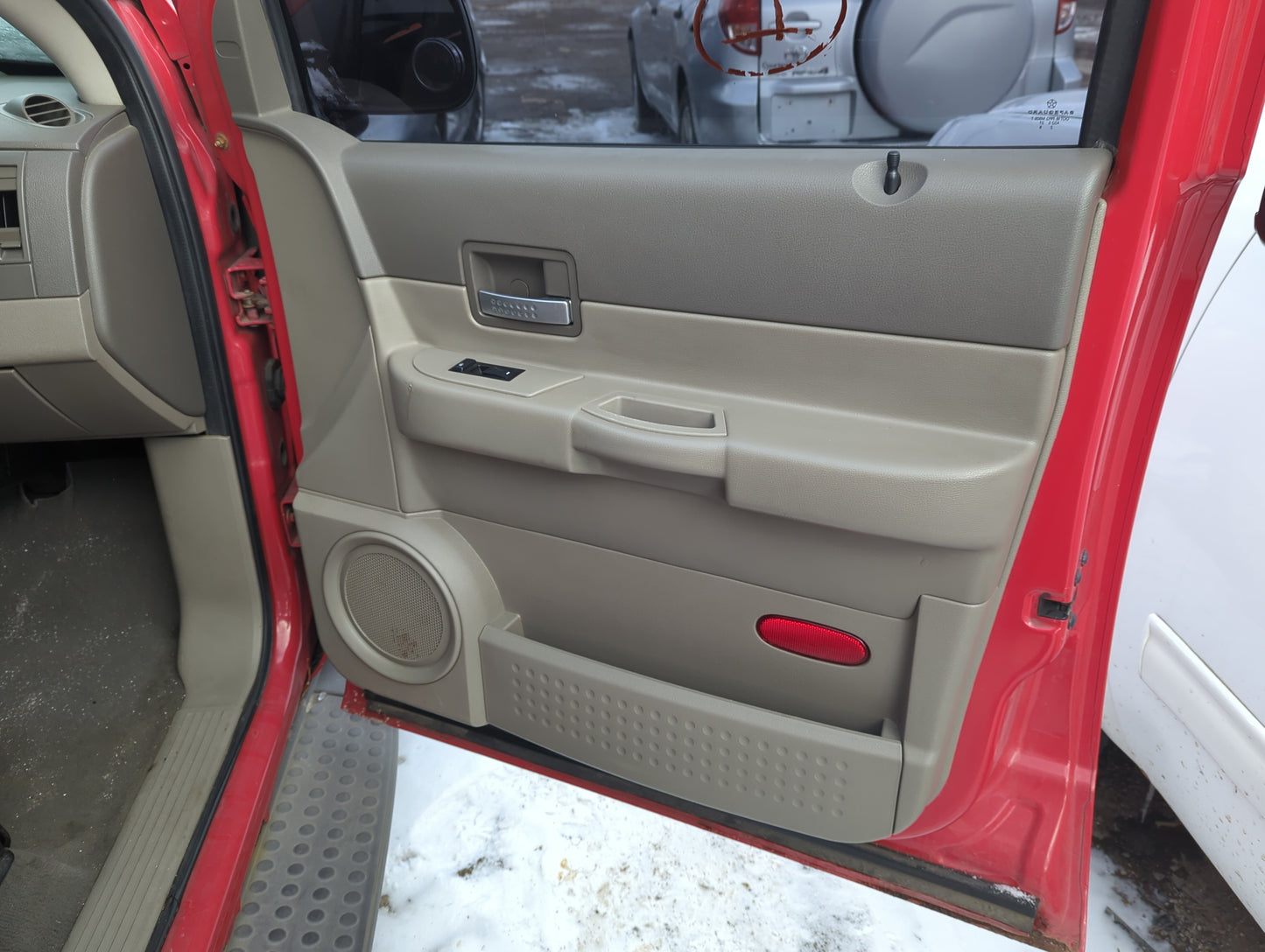 2006 Dodge Durango Front Right Passenger Interior Door Panel Trim 1379681 - Oemusedautoparts1.com