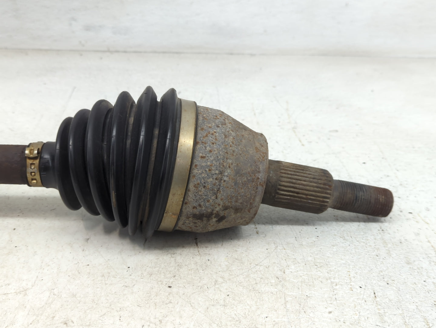 2004-2009 Dodge Durango Axle Shaft Front Driver Cv C/v - Oemusedautoparts1.com