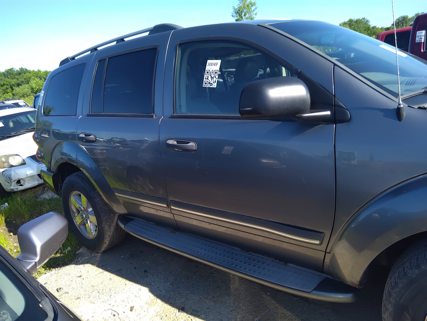 2004-2009 Dodge Durango Passenger Front Door Oem 5038653 - Oemusedautoparts1.com