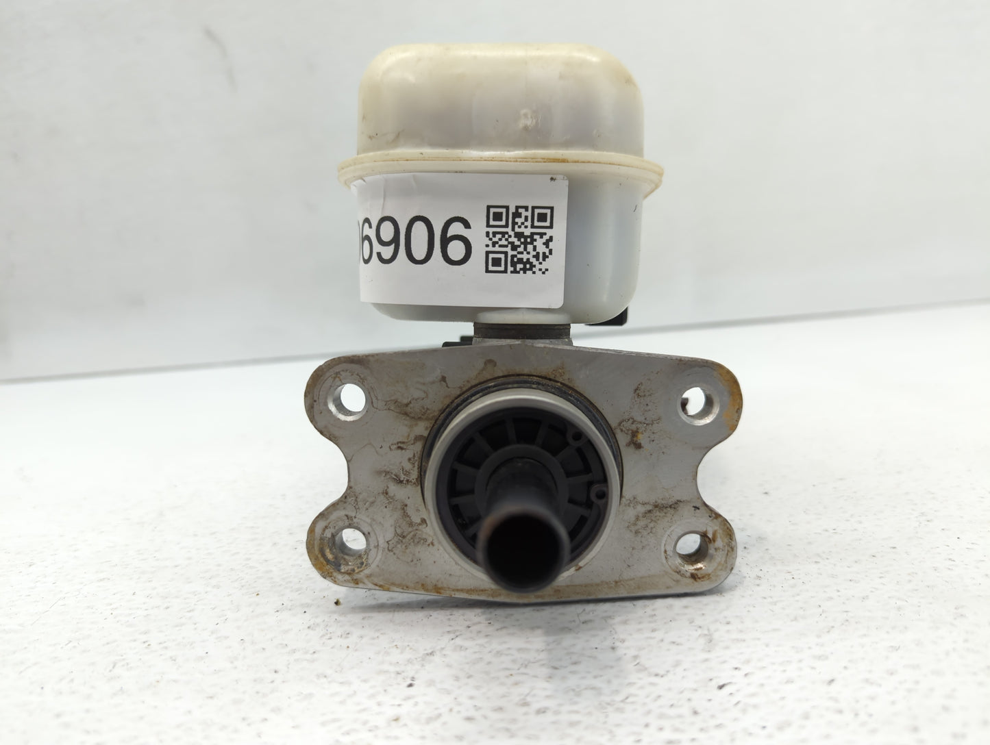 2006-2006 Dodge Durango Brake Master Cylinder 606906 - Oemusedautoparts1.com