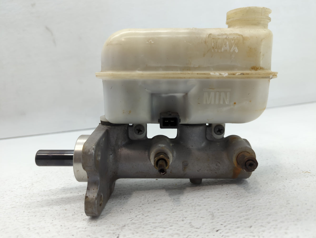 2006-2006 Dodge Durango Brake Master Cylinder 606906 - Oemusedautoparts1.com