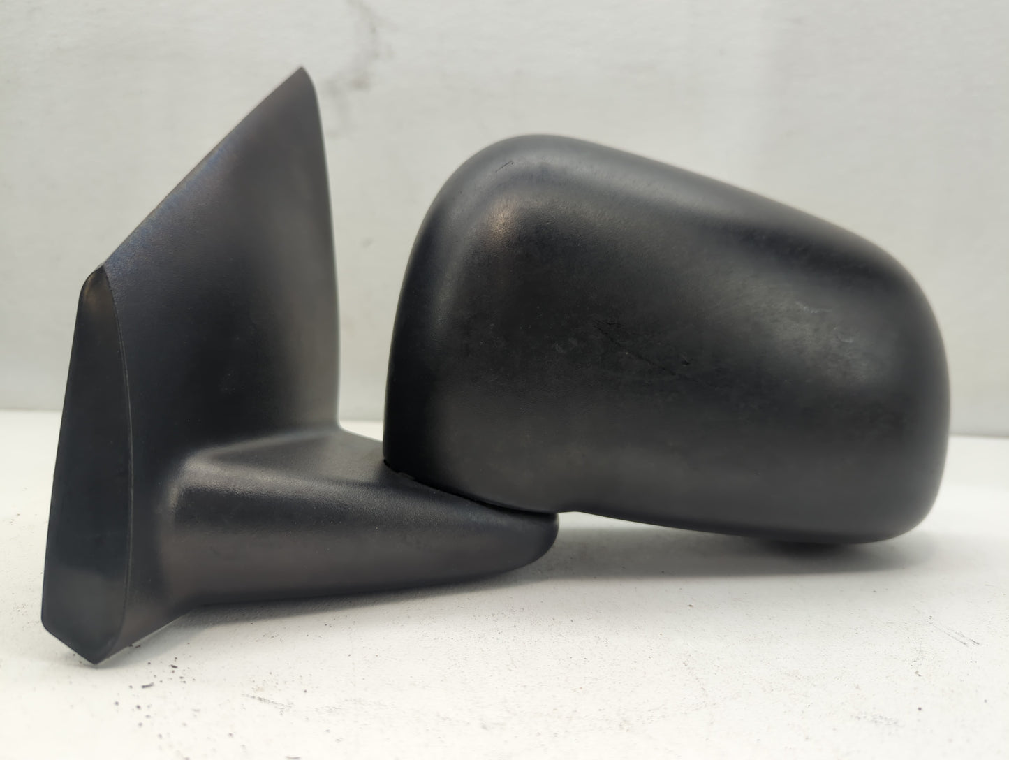 2004-2009 Dodge Durango Driver Side View Mirror - Left Door Mirror OEM Used - Oemusedautoparts1.com
