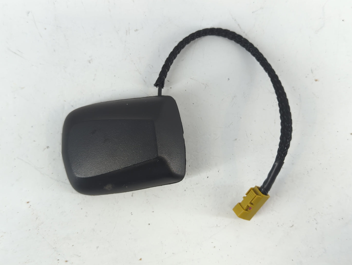 2006 Dodge Durango Radio Antenna Mast - Oemusedautoparts1.com