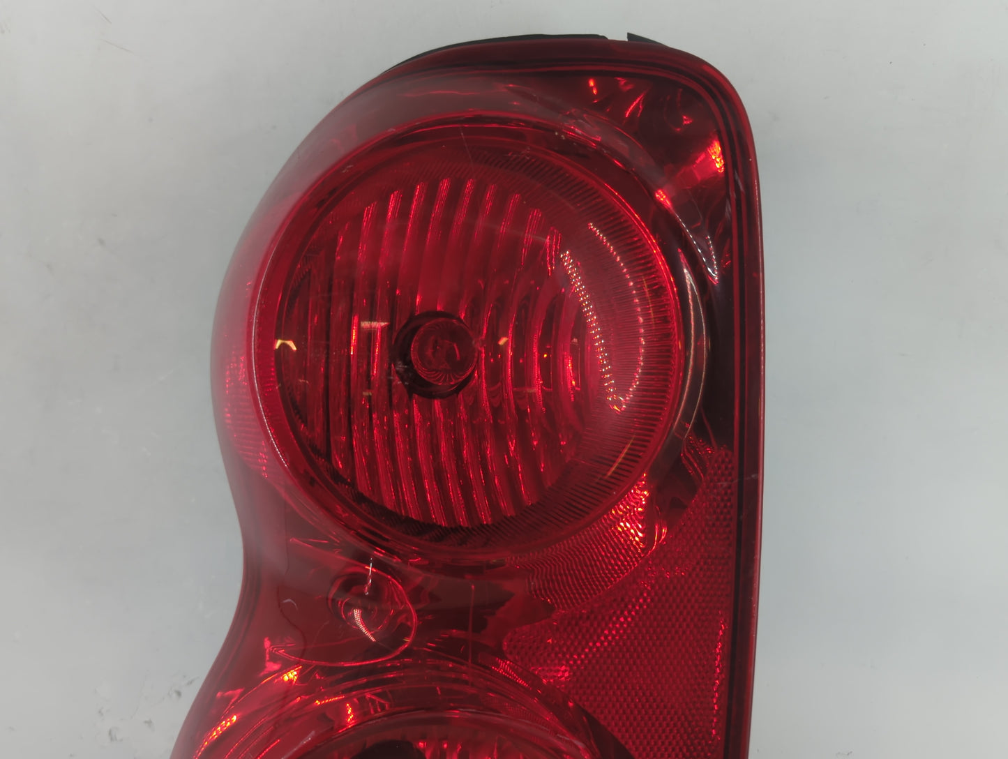 2004-2009 Dodge Durango Tail Light Assembly Driver Left OEM Fits Fits 2004 2005 2006 2007 2008 2009 OEM Used Auto Parts - Oe