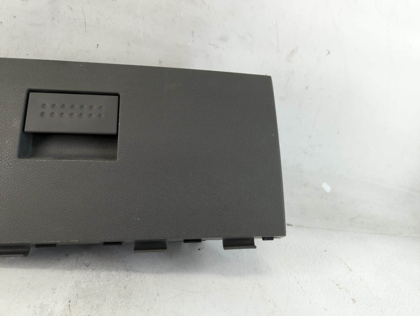 2006 Dodge Durango Passenger Glove Box Door Storage Compartment - Oemusedautoparts1.com