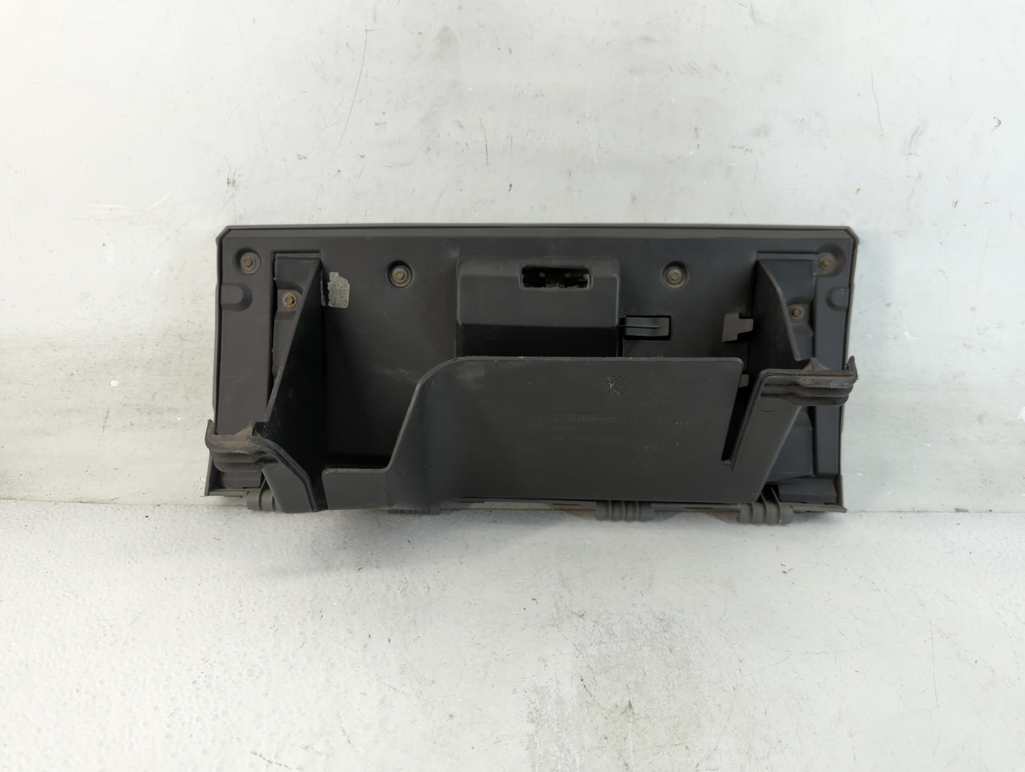 2006 Dodge Durango Passenger Glove Box Door Storage Compartment - Oemusedautoparts1.com