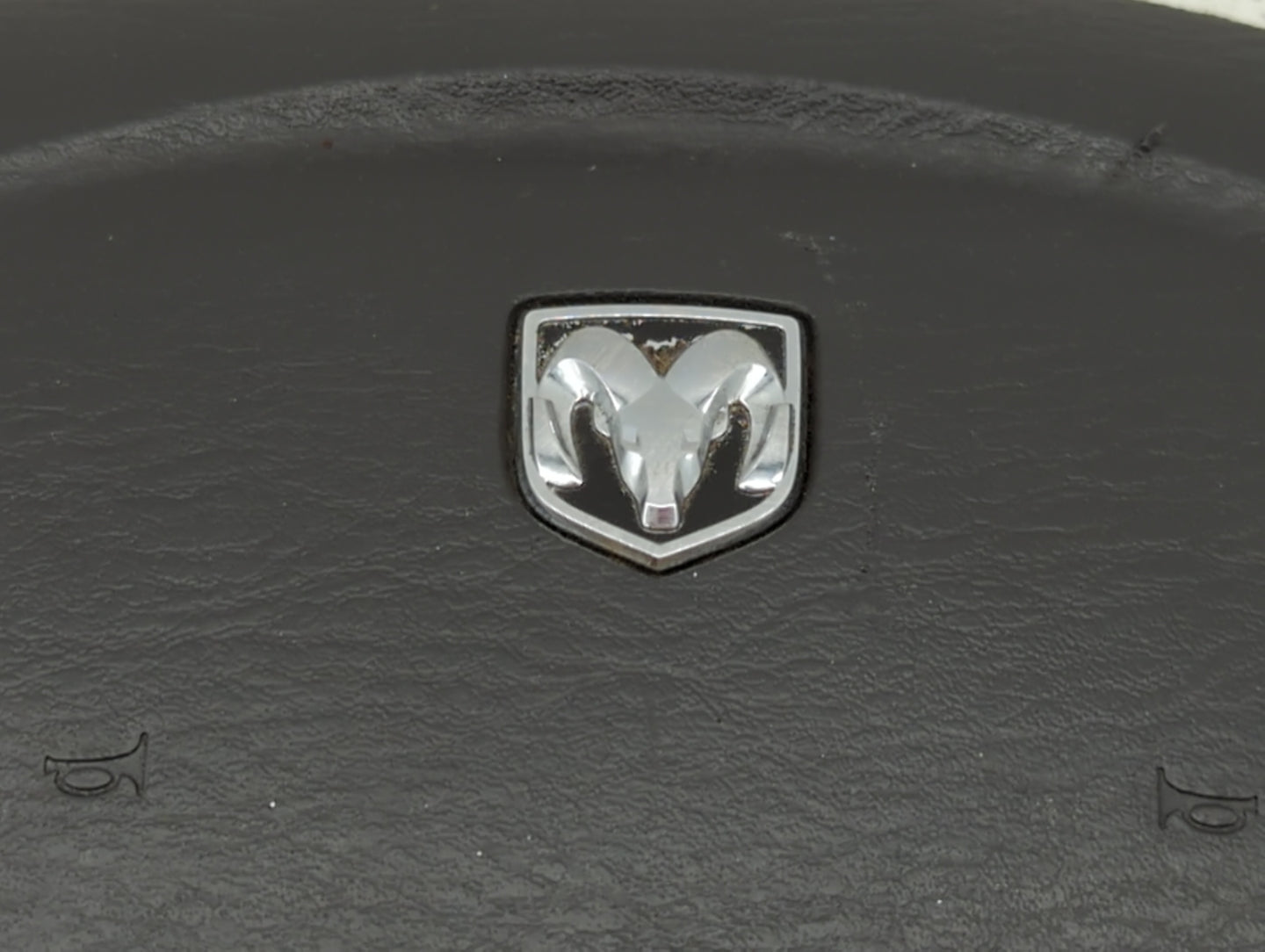 2006 Dodge Grand Caravan Air Bag Driver Left Steering Wheel Mounted P/N:P0YS921DVAD Fits Fits 2007 OEM Used Auto Parts - Oem