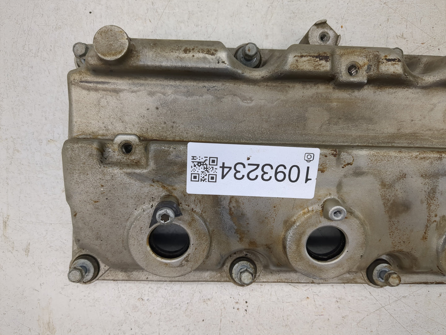 2006 Dodge Magnum Driver Left Cylinder Head Valve Cover P/N:04792880AC Fits OEM Used Auto Parts - Oemusedautoparts1.com