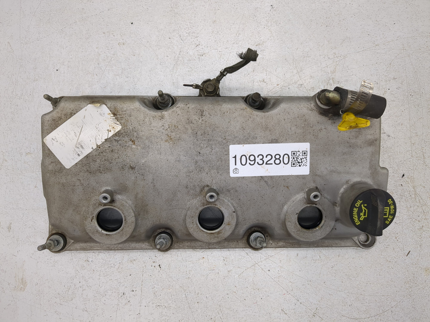 2006 Dodge Magnum Driver Left Cylinder Head Valve Cover P/N:04792967AC Fits OEM Used Auto Parts - Oemusedautoparts1.com