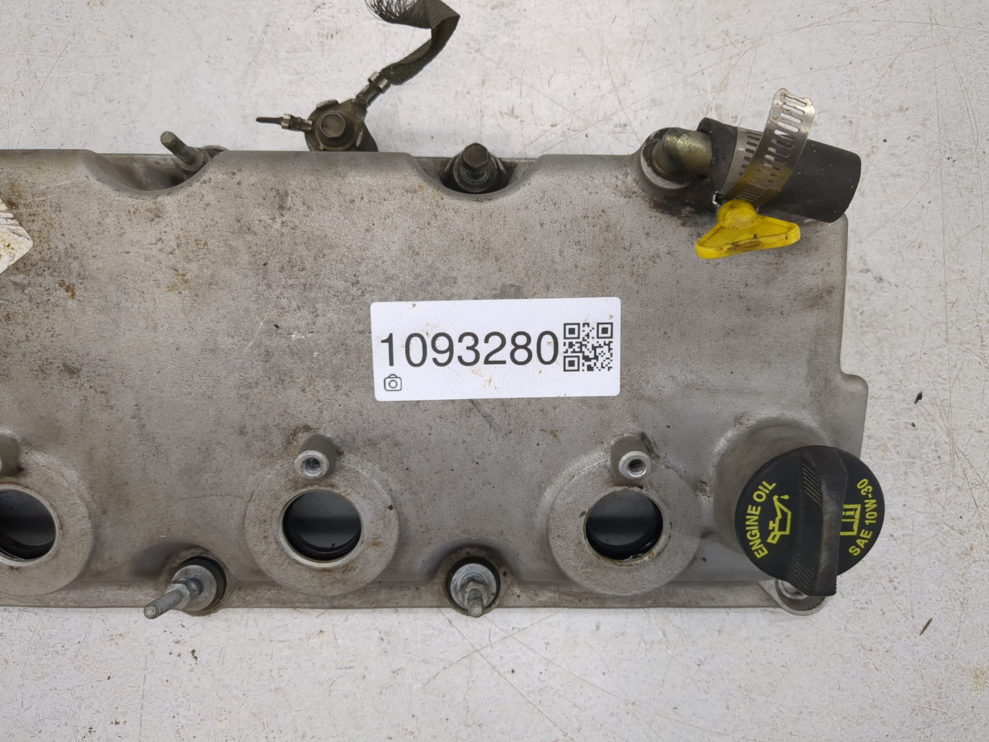 2006 Dodge Magnum Driver Left Cylinder Head Valve Cover P/N:04792967AC Fits OEM Used Auto Parts - Oemusedautoparts1.com