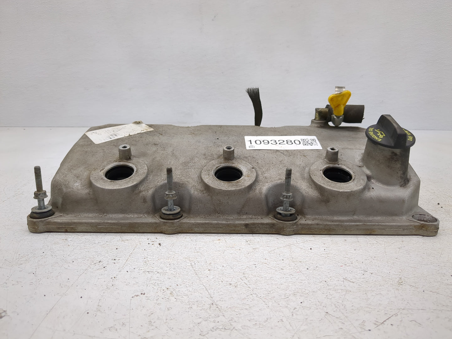 2006 Dodge Magnum Driver Left Cylinder Head Valve Cover P/N:04792967AC Fits OEM Used Auto Parts - Oemusedautoparts1.com