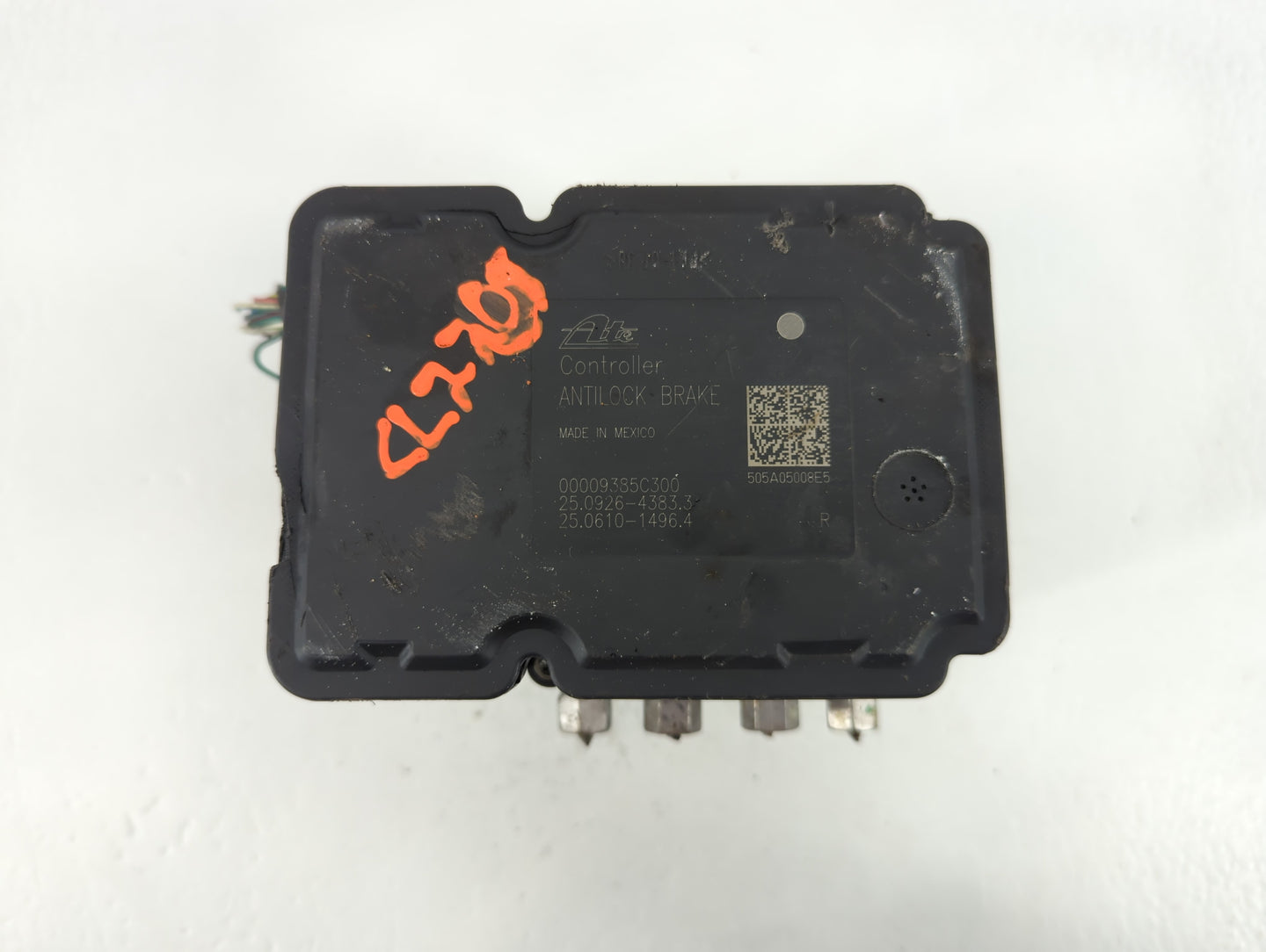 2006 Dodge Magnum ABS Pump Control Module Replacement P/N:25.610-1496.4 25.0926-4383.3 Fits OEM Used Auto Parts - Oemusedaut