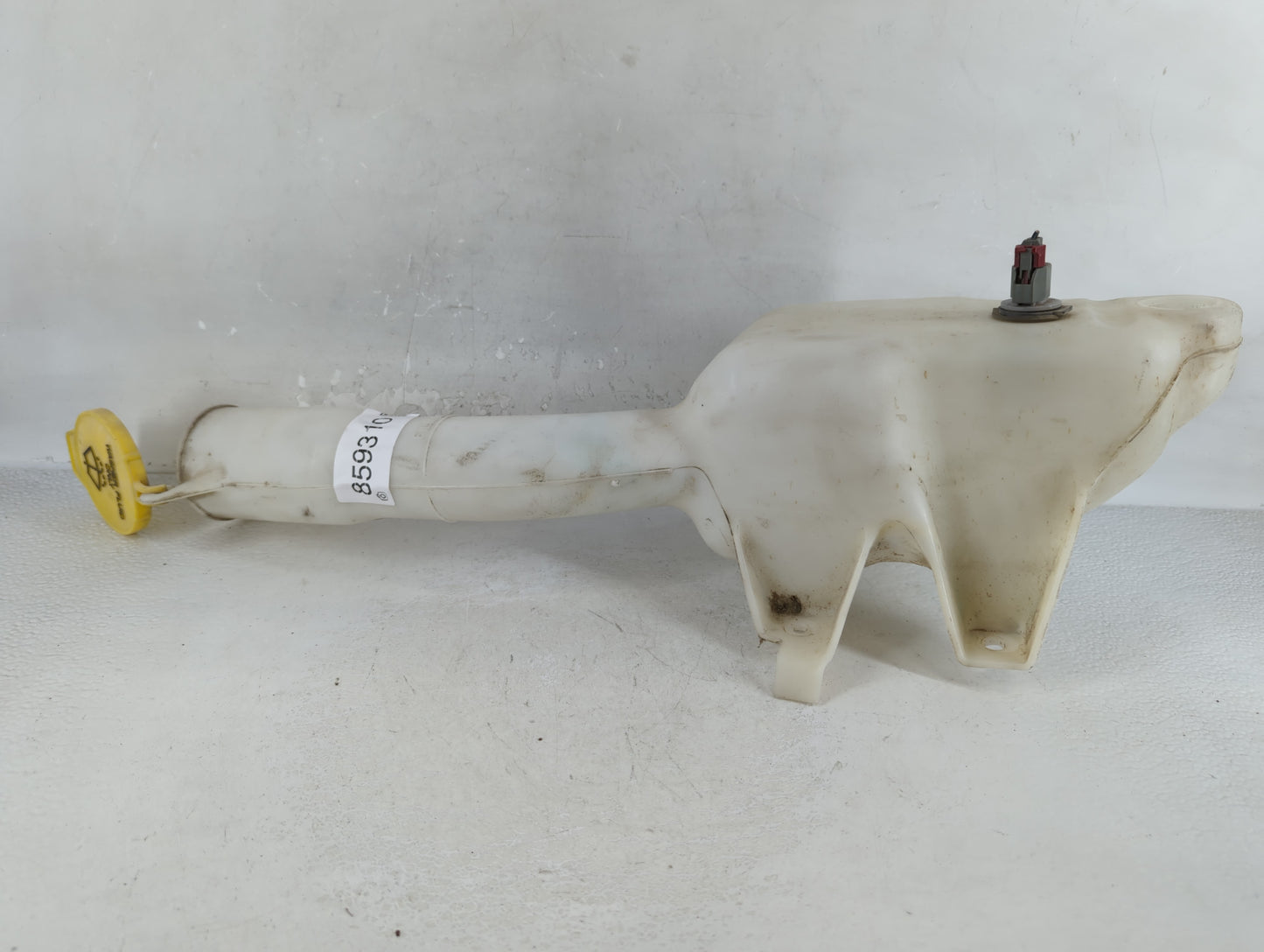 2005-2008 Dodge Magnum Windshield Washer Fluid Reservoir Bottle Oem - Oemusedautoparts1.com