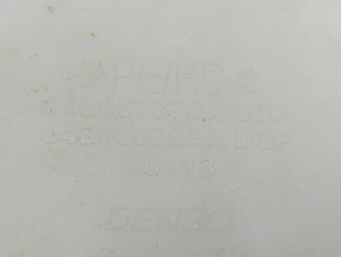 2005-2008 Dodge Magnum Windshield Washer Fluid Reservoir Bottle Oem - Oemusedautoparts1.com