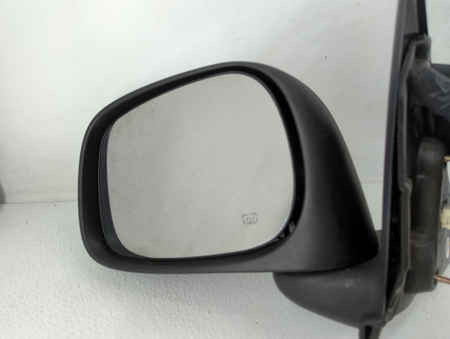 2002-2008 Dodge Ram 1500 Driver Side View Mirror - Left Door Mirror OEM Used - Oemusedautoparts1.com