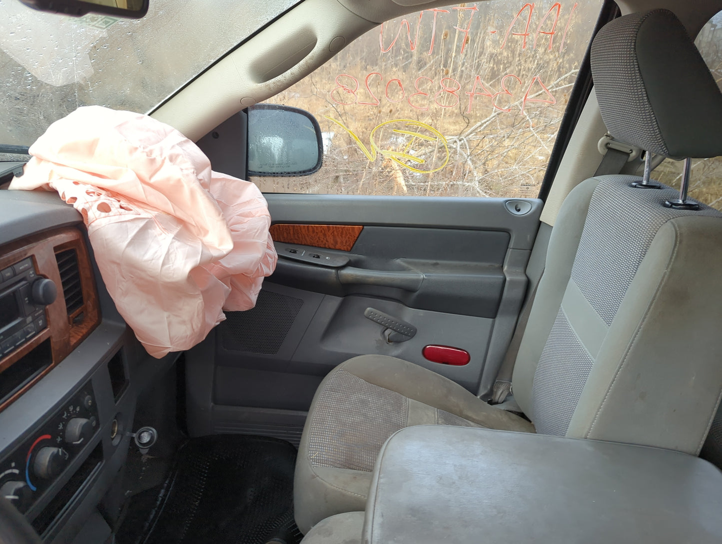 2006 Dodge Ram 1500 Front Right Passenger Interior Door Panel Trim - Oemusedautoparts1.com