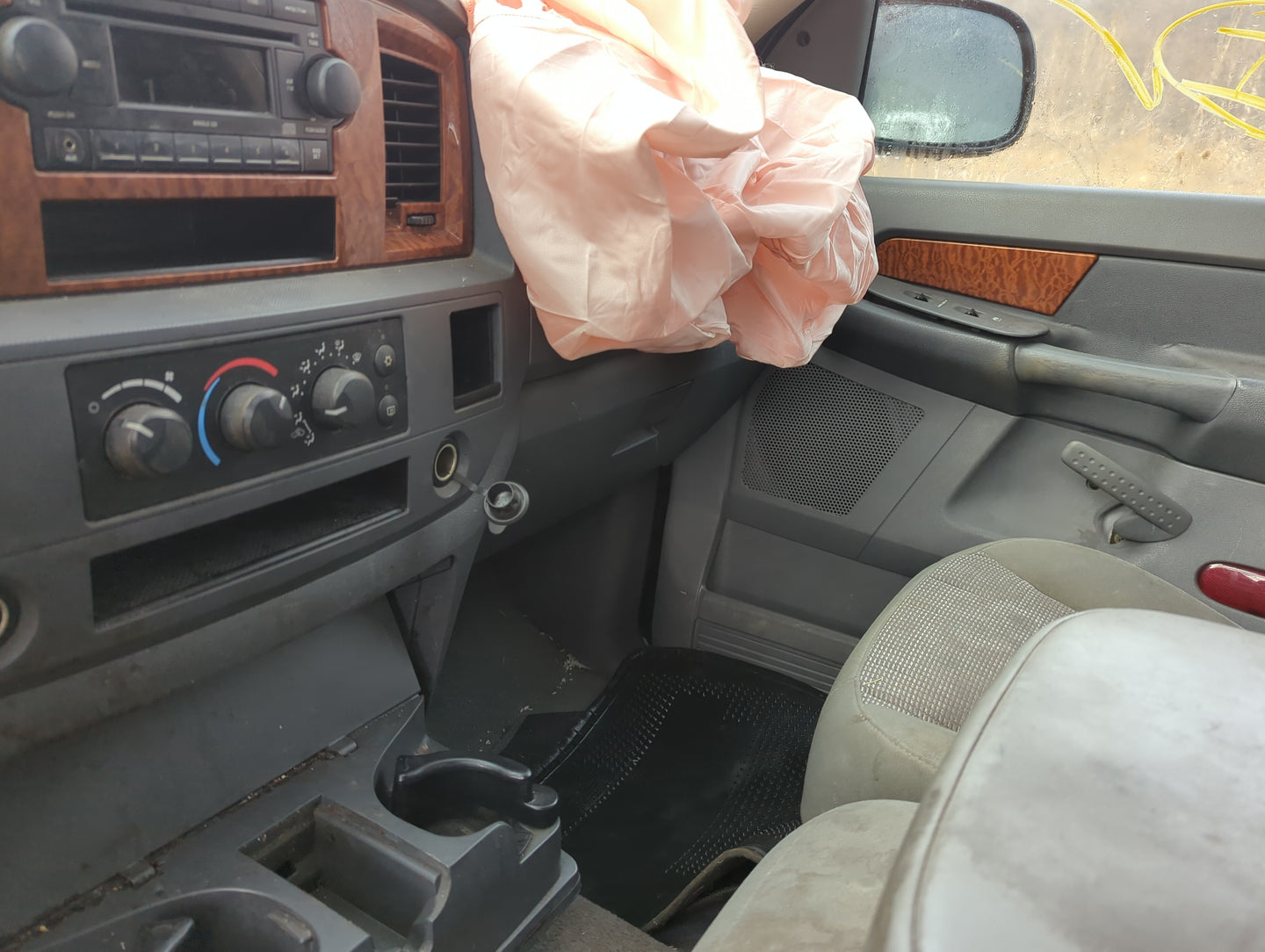 2006 Dodge Ram 1500 Passenger Glove Box Door Storage Compartment 1266391 - Oemusedautoparts1.com